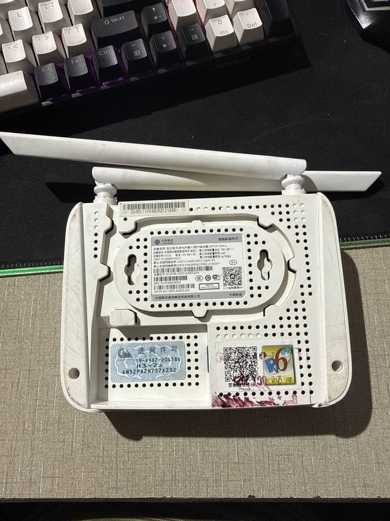 Fiber optic device 5g supported 1