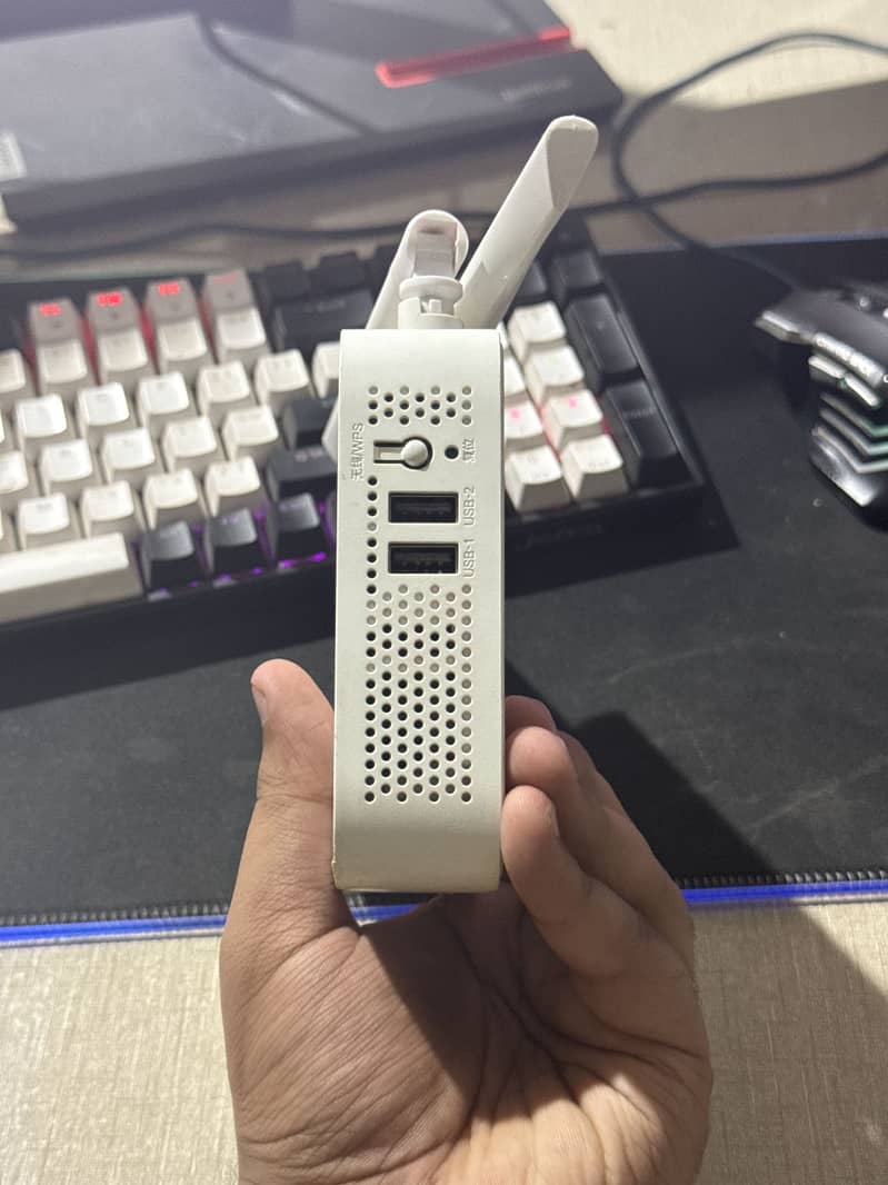 Fiber optic device 5g supported 2
