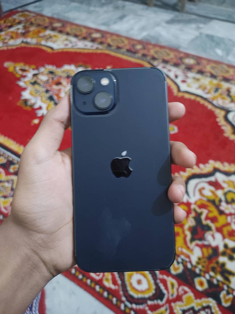Apple iPhone 13 4
