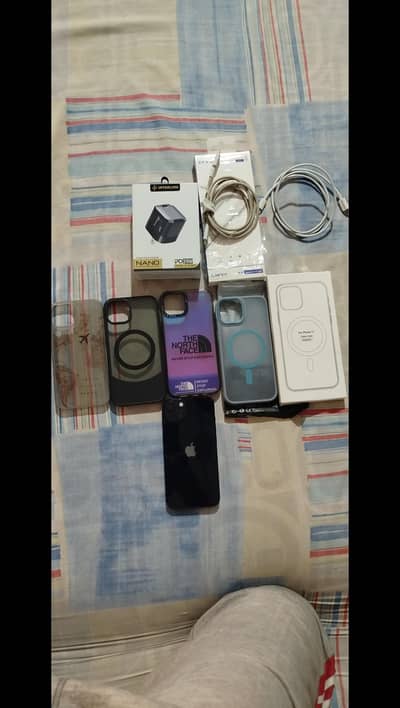 Apple iPhone 13
