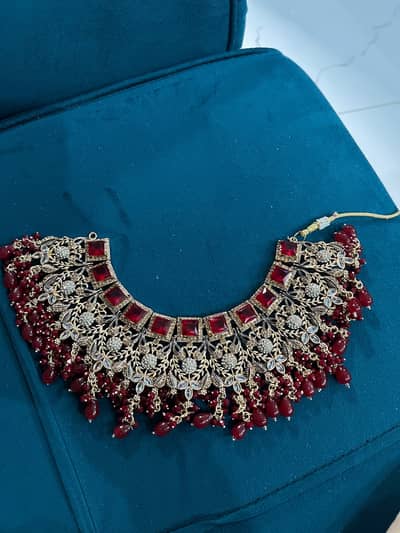 Bridal jewellery for urgent sale