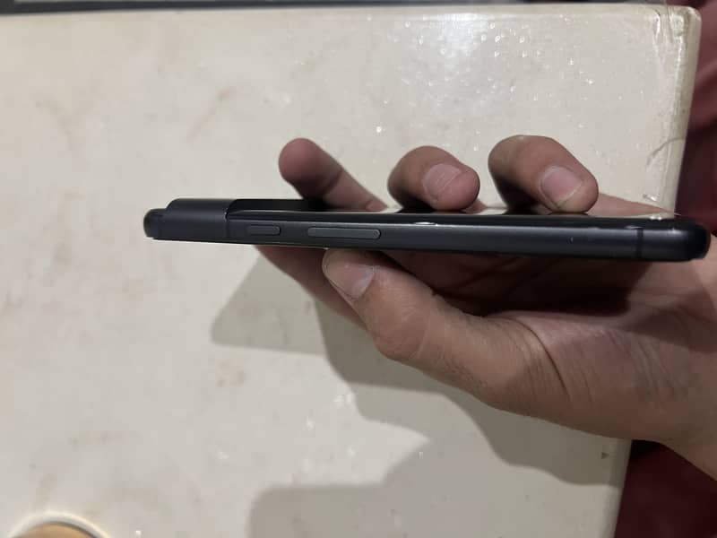 Google Pixel 8 2