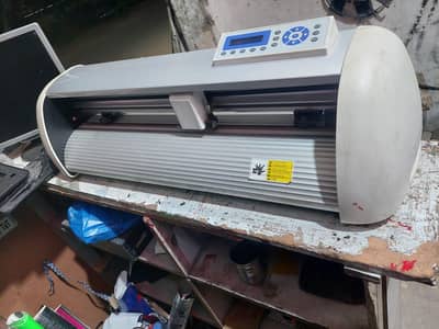 Creation 630 vinyl cutting plotter for sale 1 month use only