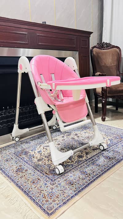 Royal Feeding High Chair with 5 points safety belts