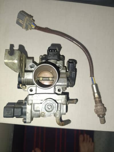 Throtal body and O2 sensor of K6a 6600cc