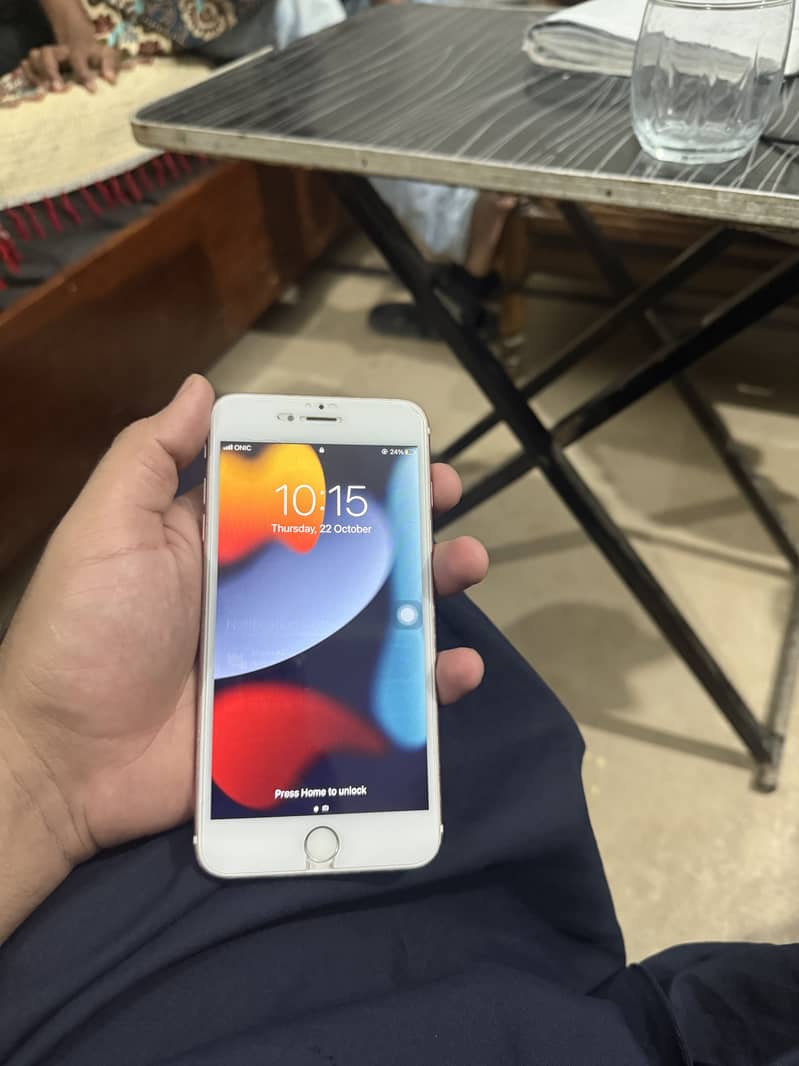 Apple iPhone 6S 0