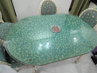 Dining table with 6 chairs and top glass (deco paint)