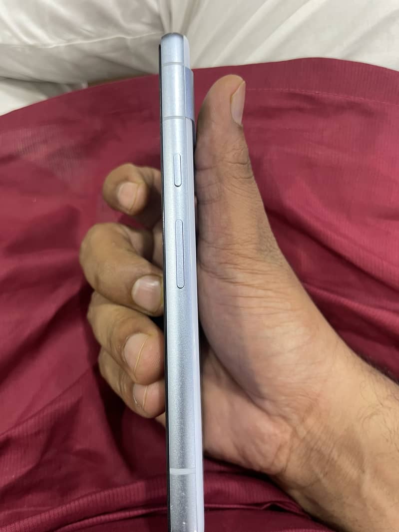 Google Pixel 7a 4