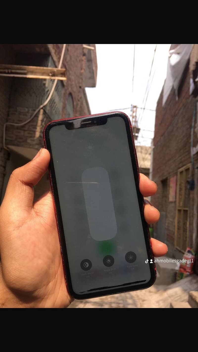 Apple iPhone XR 4