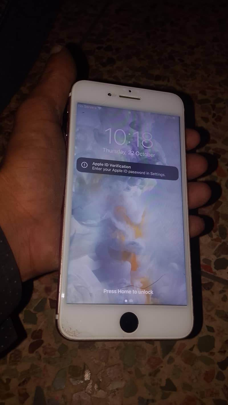 Apple iPhone 7 Plus 5