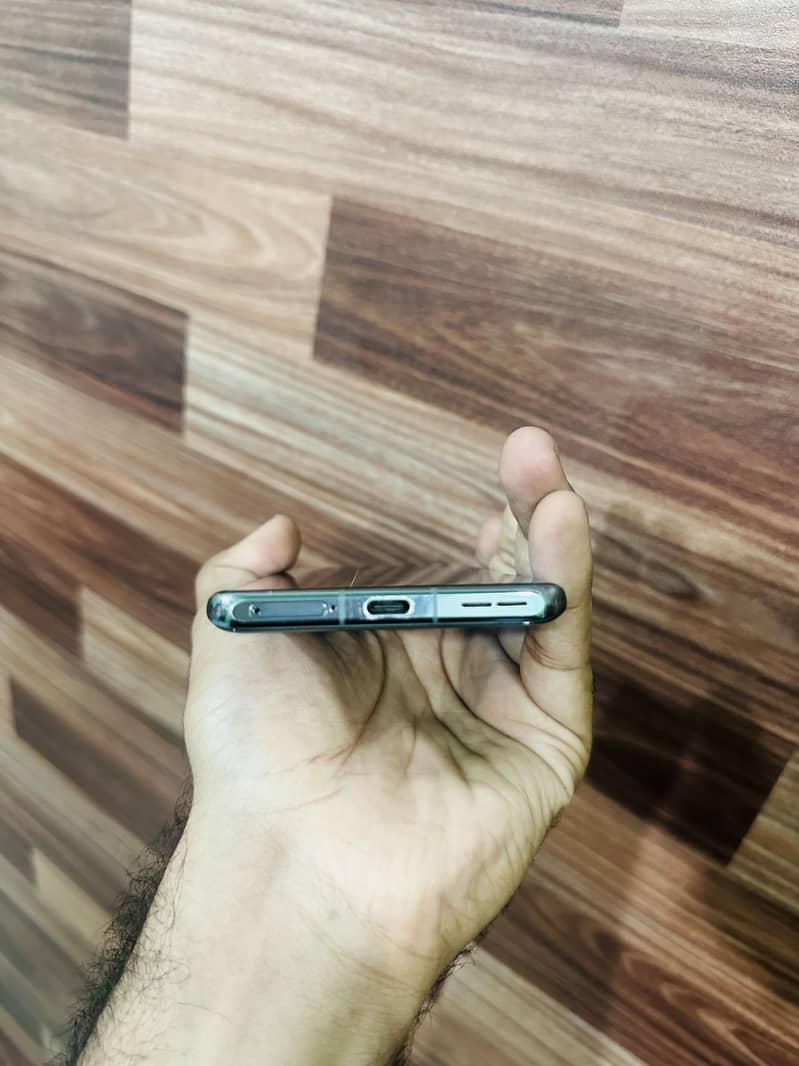 One Plus 11 6