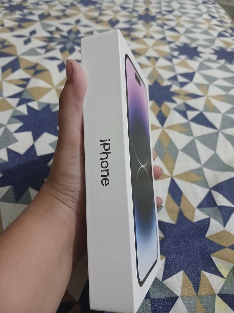 Apple iPhone 14 Pro Max 6
