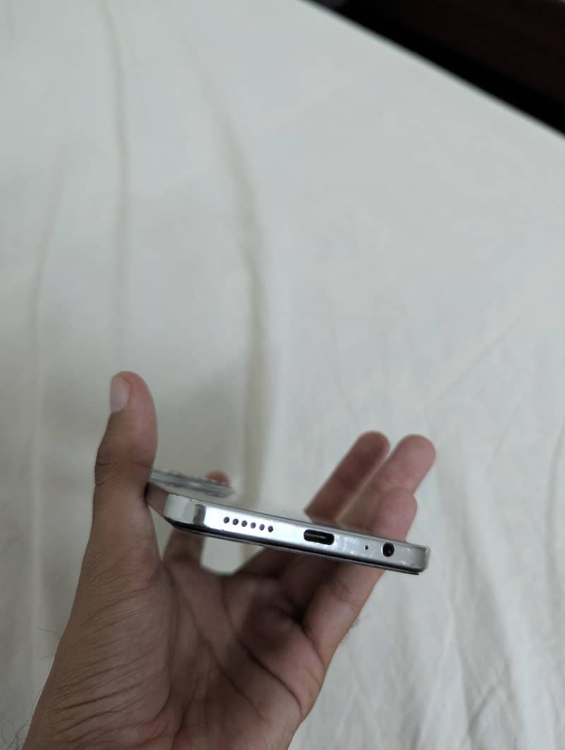 Tecno SPARK 30 Pro Transformers edition 2