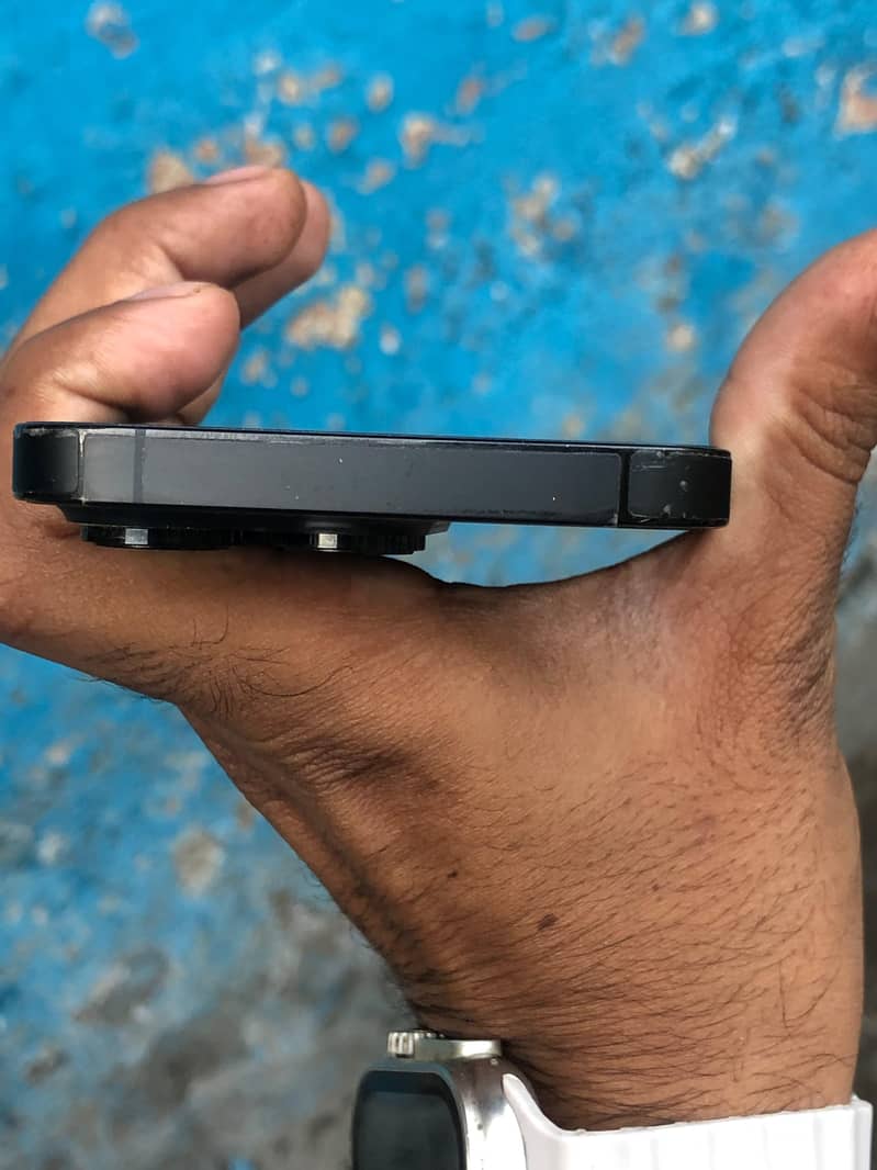 Apple iPhone 14 Pro 3