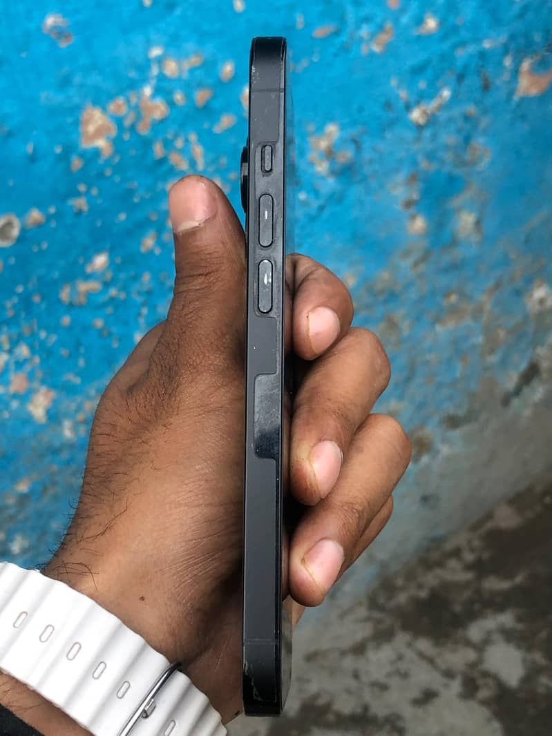 Apple iPhone 14 Pro 4