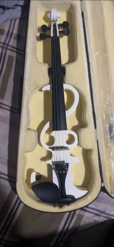 4/4 original white wood electric  violin