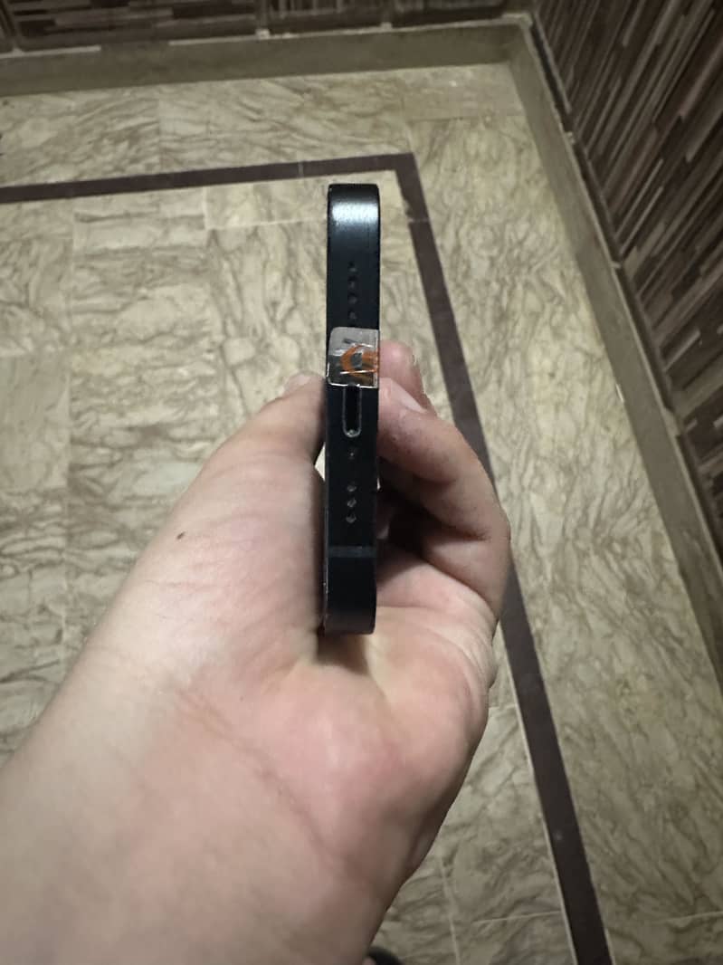 iPhone 14 JV 1