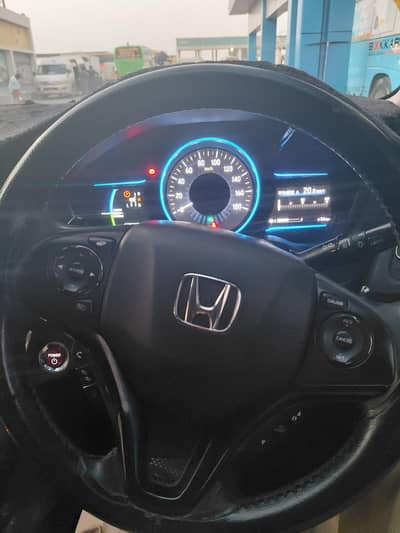 Honda Vezel 2015
