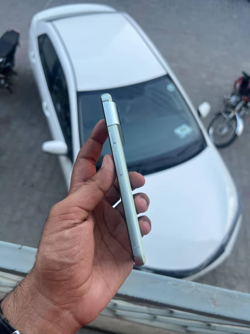 Google Pixel 8 1