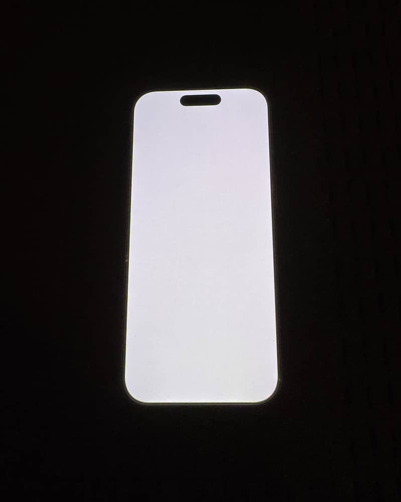 Apple iPhone 16 Pro 1