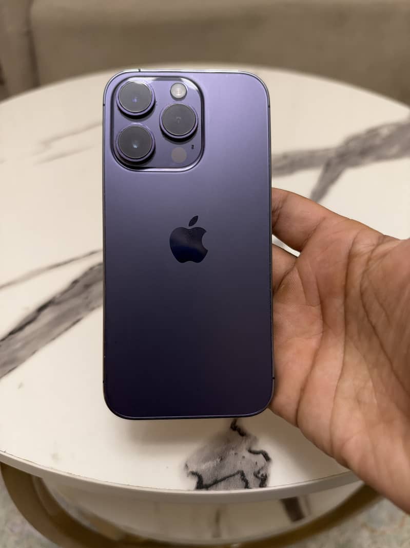 Apple iPhone 14 Pro 0