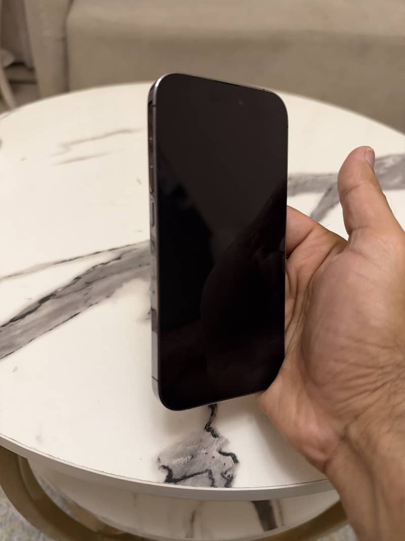 Apple iPhone 14 Pro 1