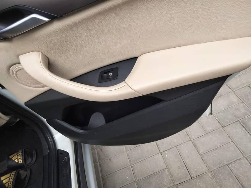 BMW X1 2017 1