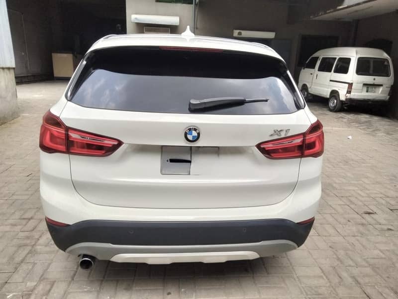 BMW X1 2017 8