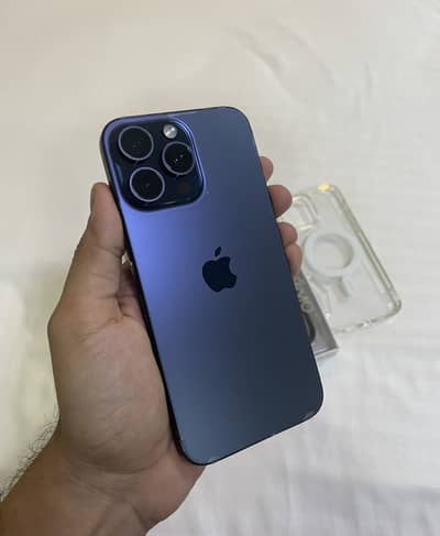 iPhone 15 Pro Max ( Factory Unlock )