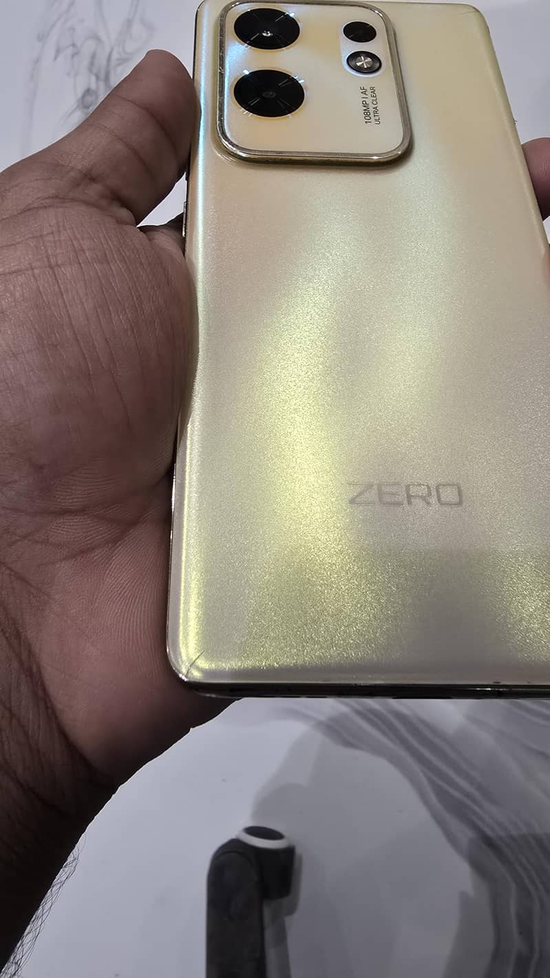Infinix Zero 30 1