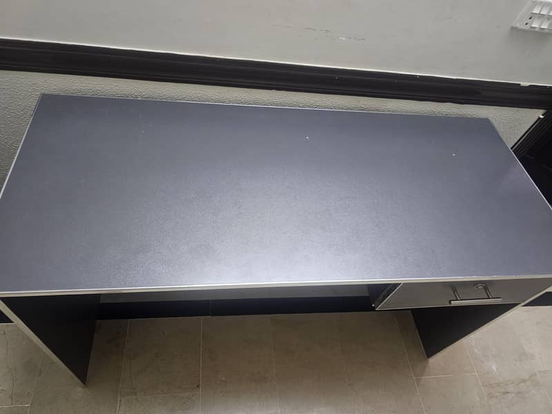 Office Table 0