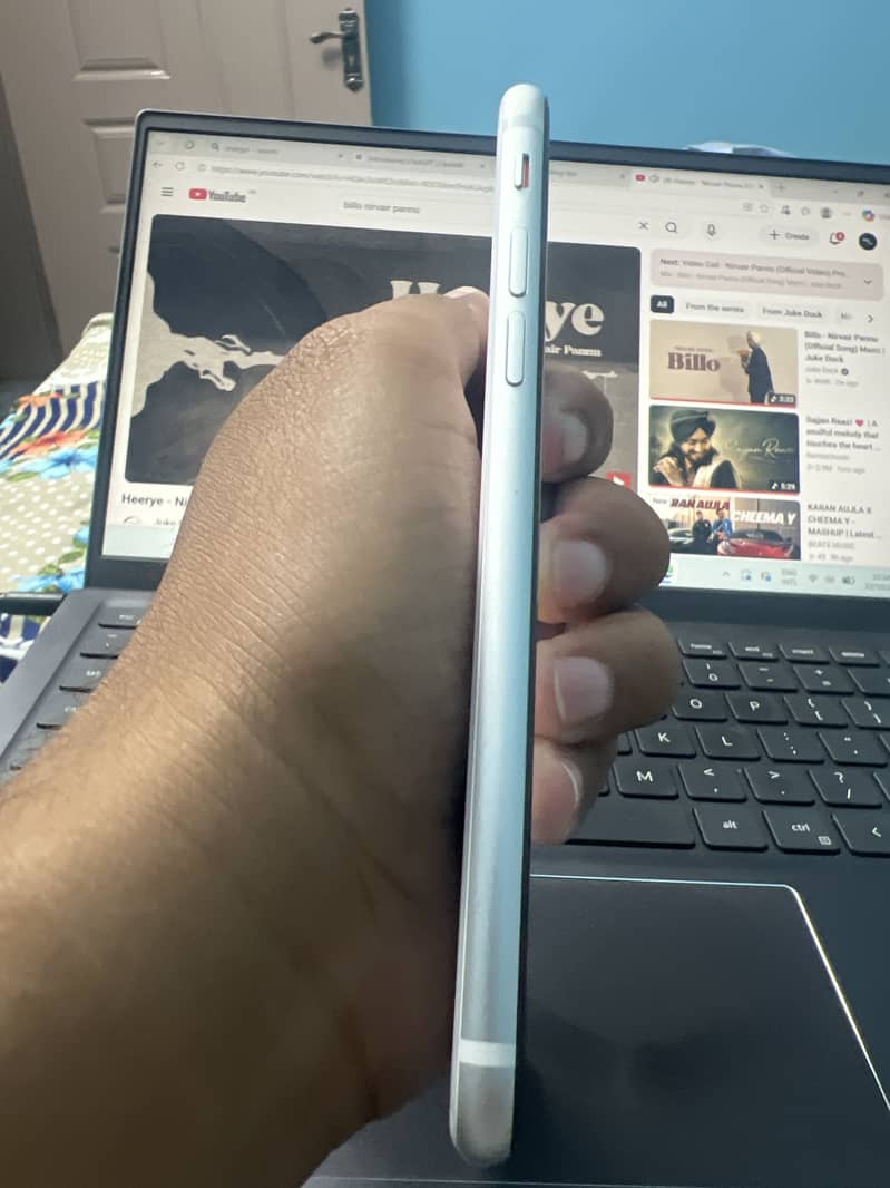 iphone SE 2020 2nd generation 3