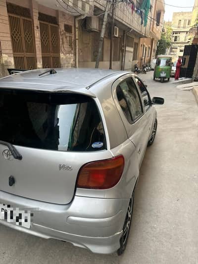 Toyota Vitz 2003
