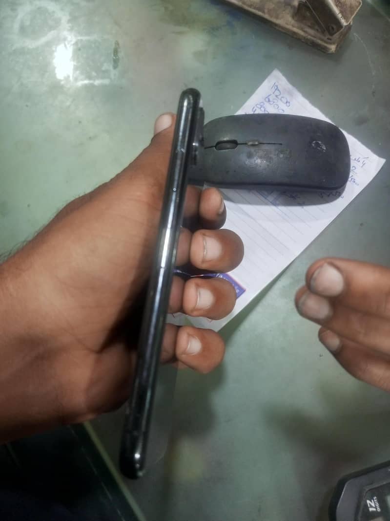 Apple iPhone XS 0