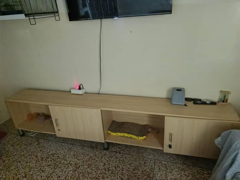 Console Tv, Long 1