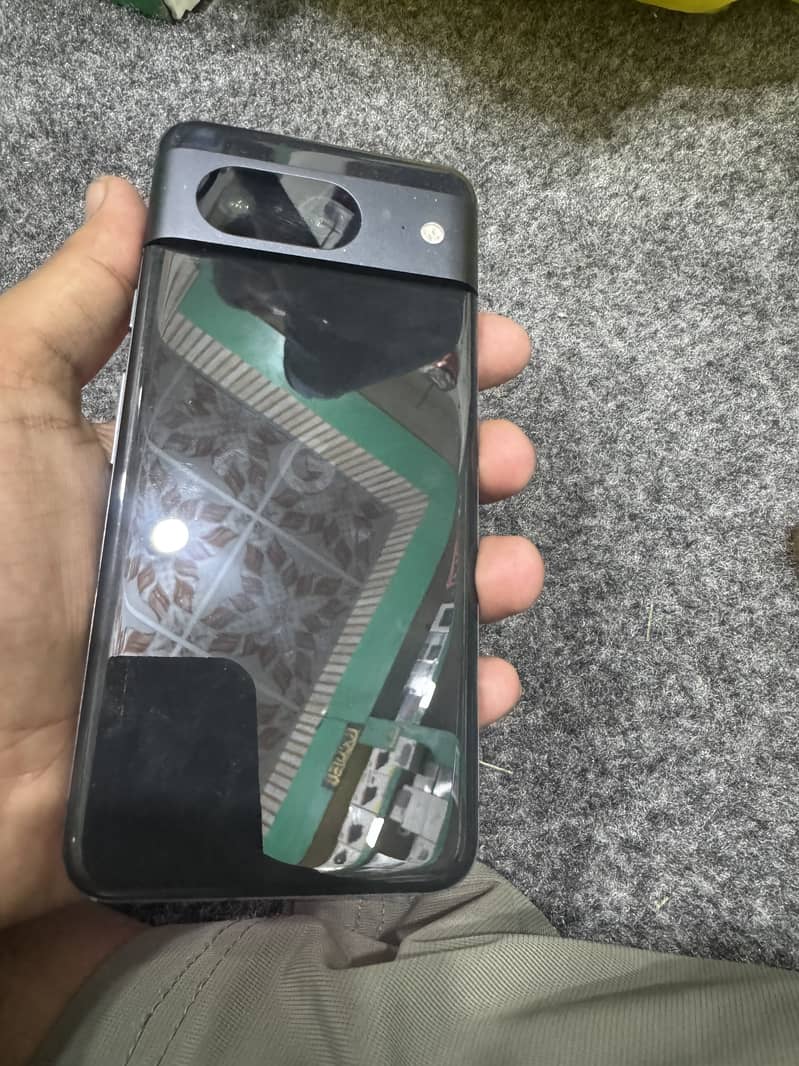 Google Pixel 8 3