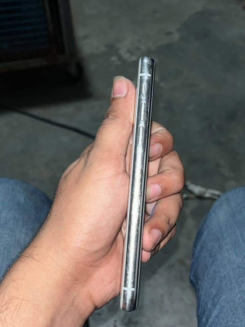 Apple iPhone X 1