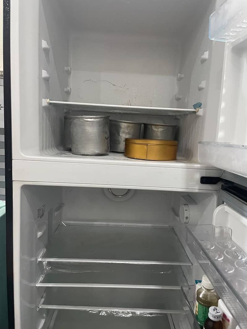 Dawlance fridge condition 10/10 1