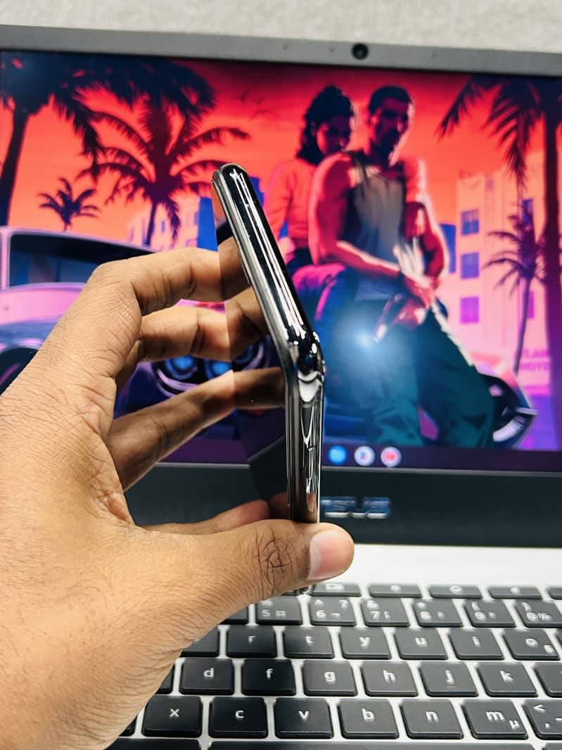 Apple iPhone X 3