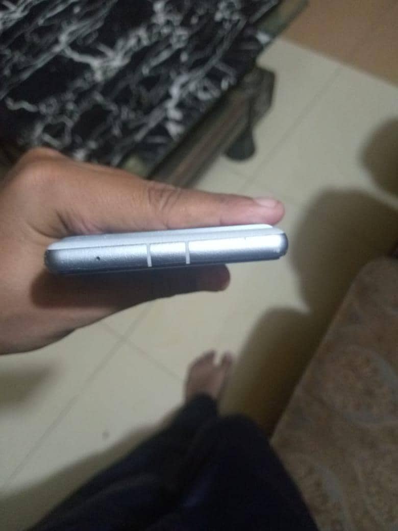 Google Pixel 7a 3