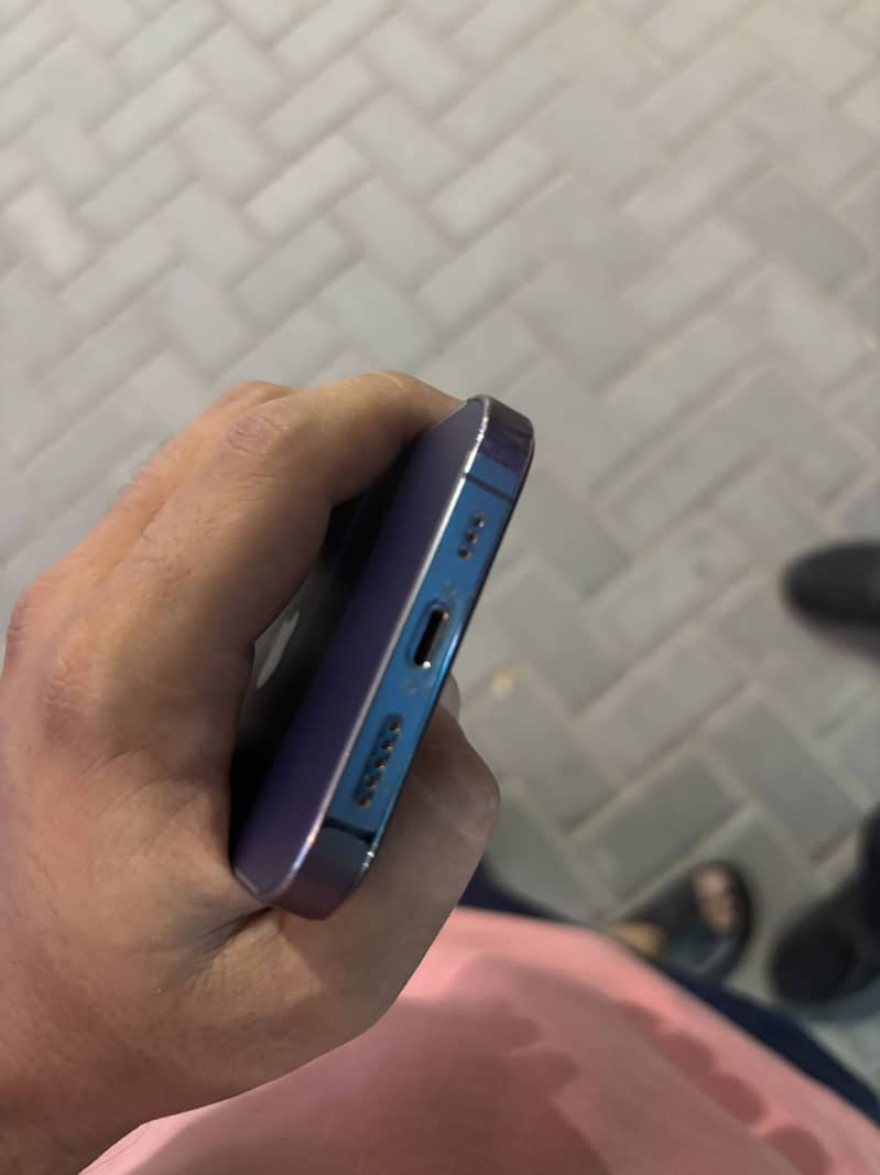 Apple iPhone 14 Pro 3