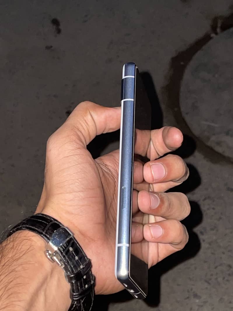 Google pixel 7A 2