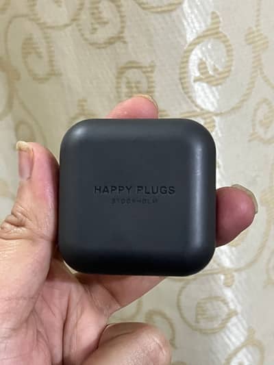 Happy Plugs