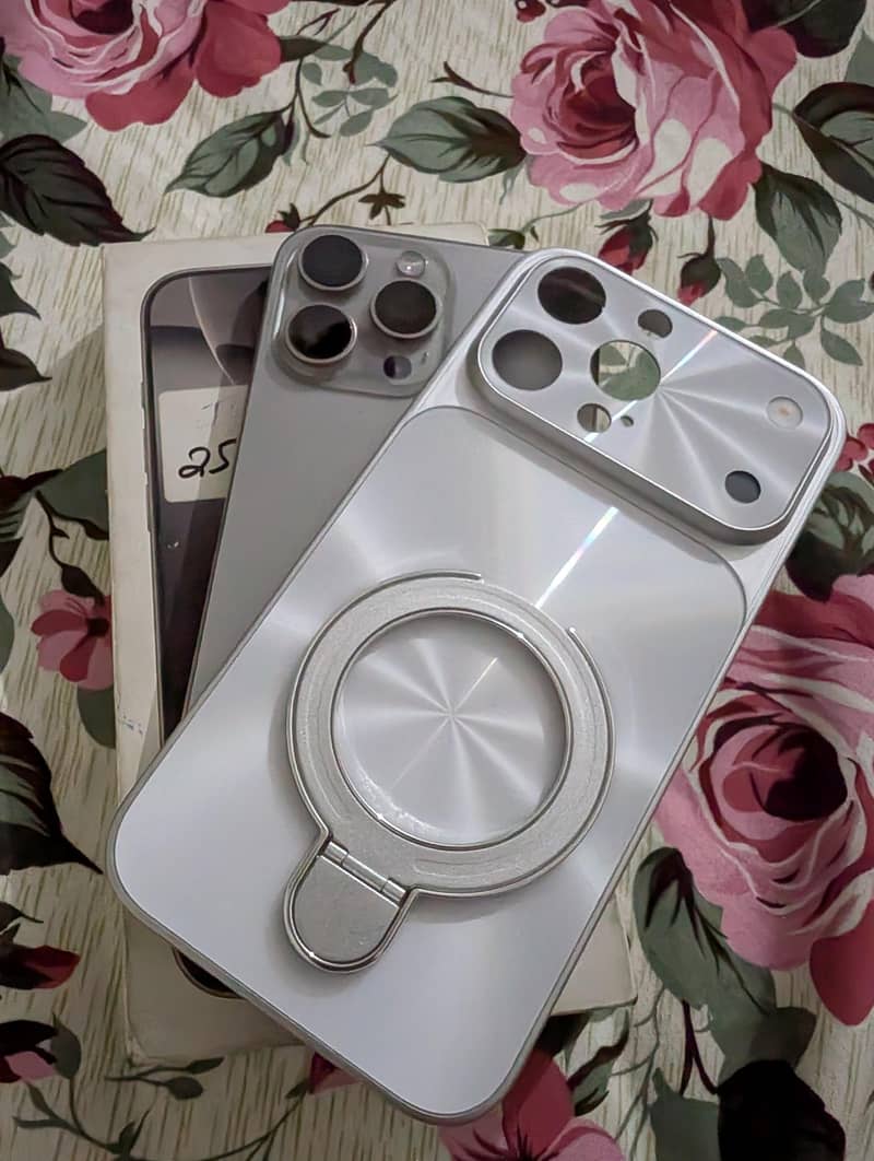 Apple iPhone 16 Pro Max 0
