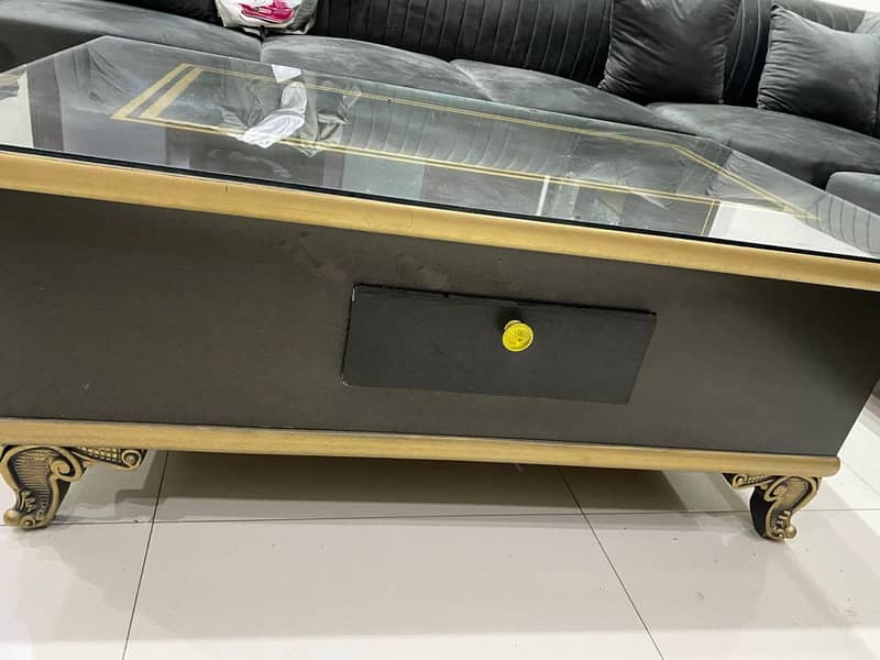 Center table 1