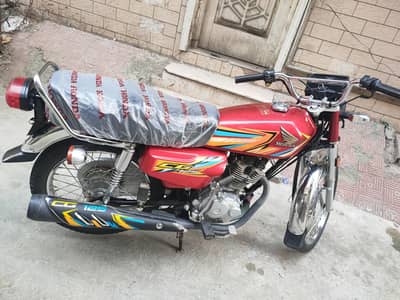 Honda 125 Model 2026 Good condition Home Use