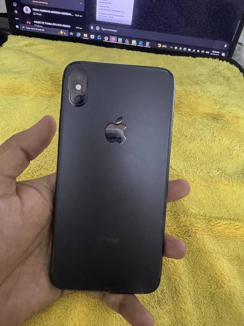 Apple iPhone XS Max 2