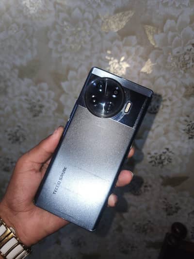 Tecno Spark 20 Pro Plus