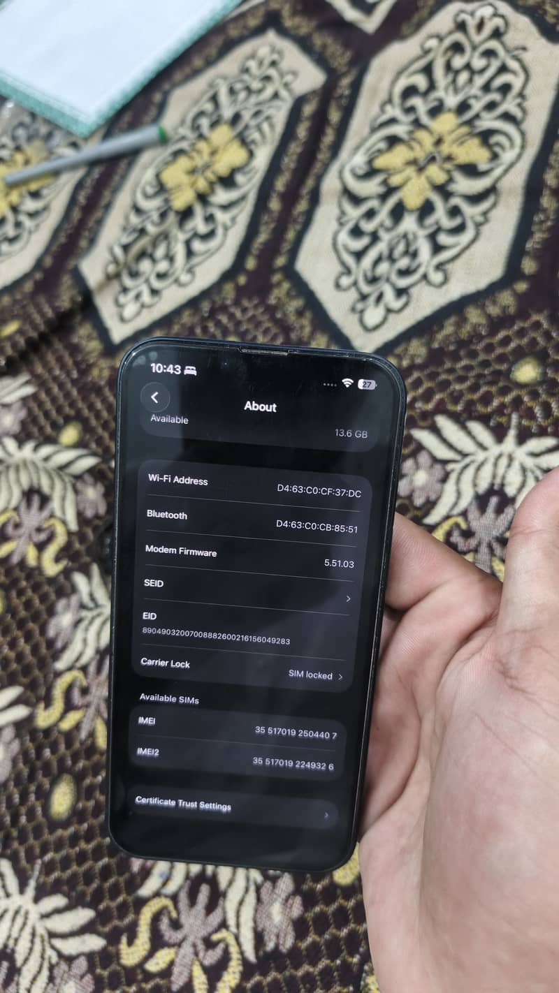 Apple iPhone 13 2