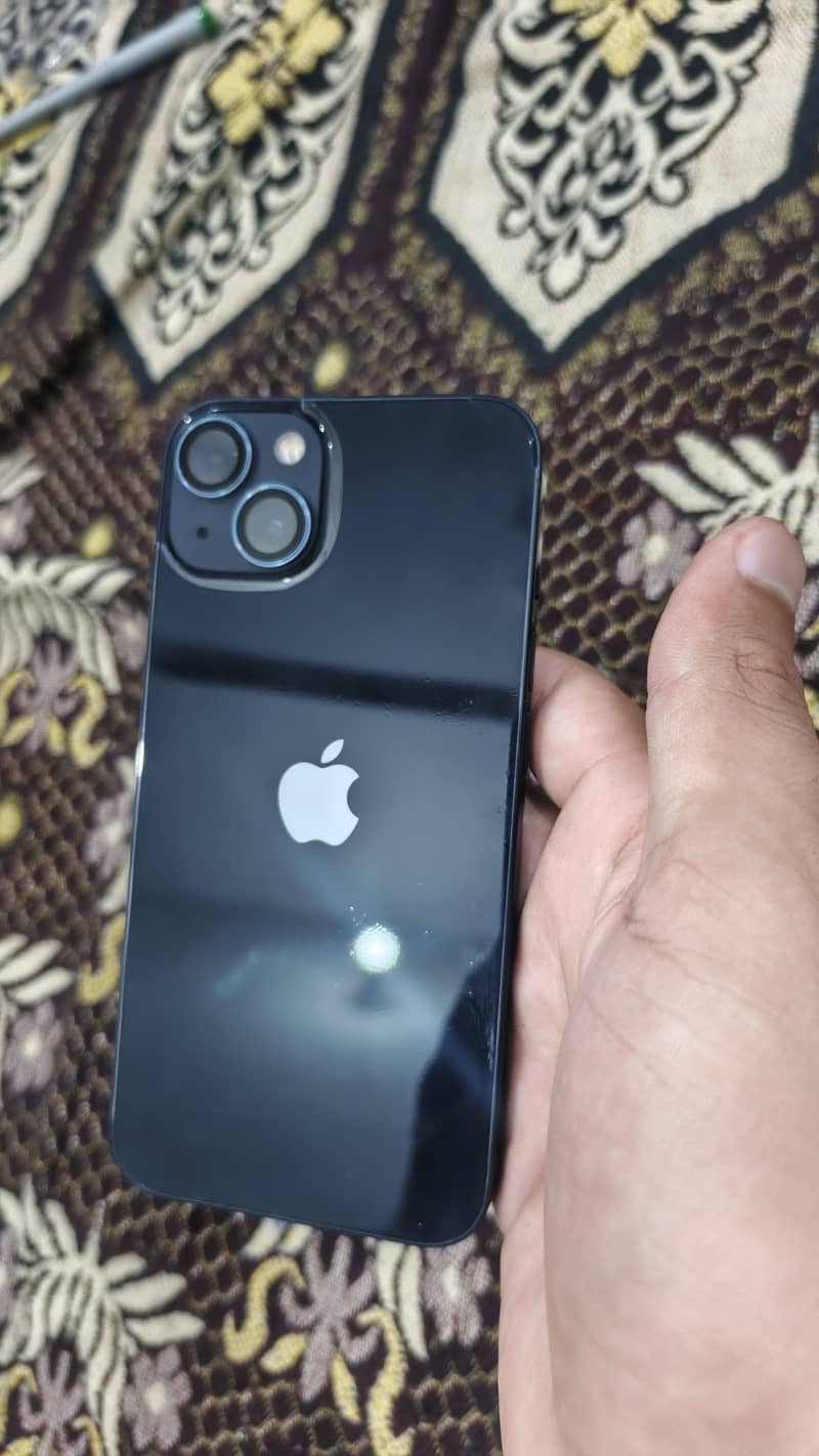 Apple iPhone 13 6